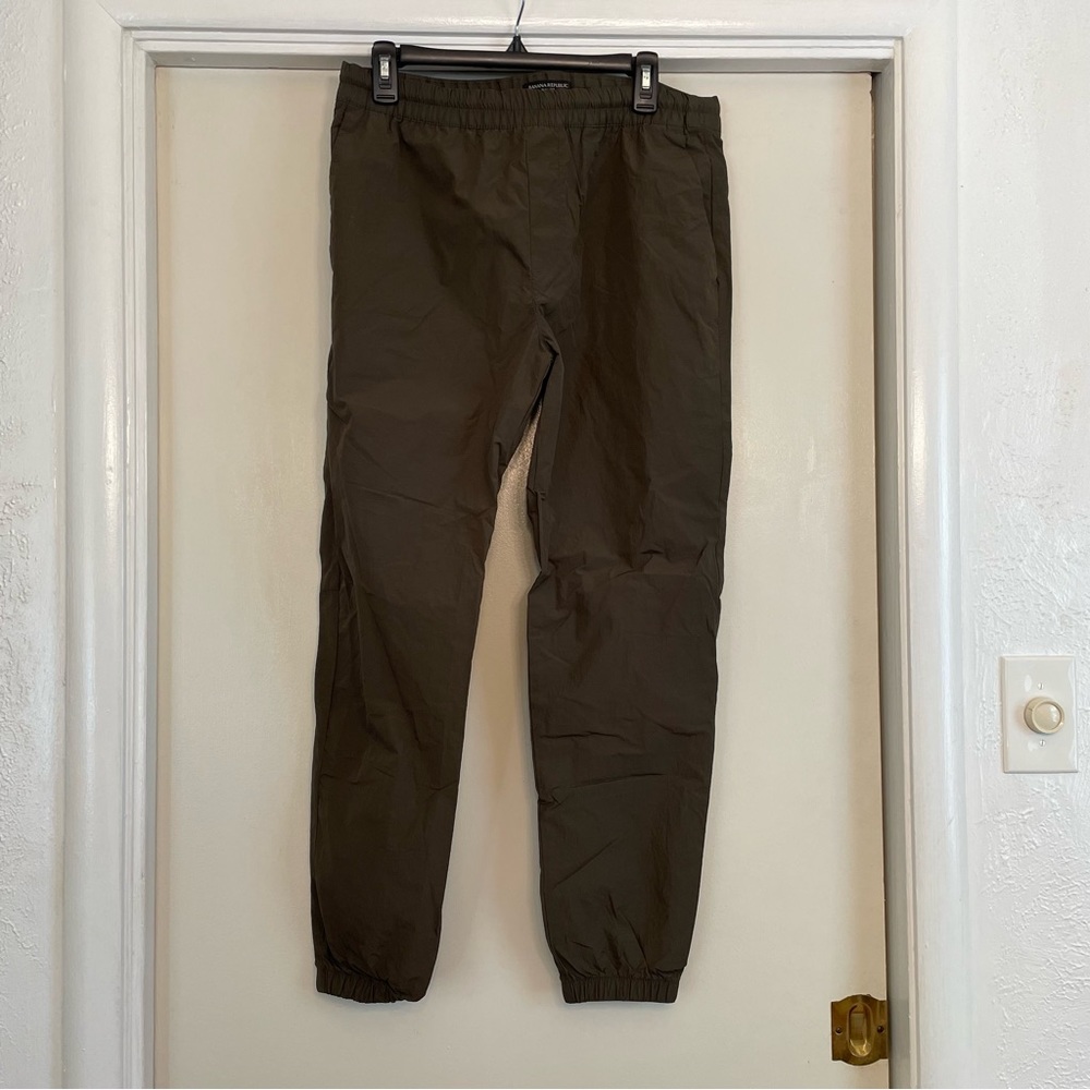 Men’s Green Nylon Joggers